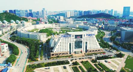 濟南高新區(qū)高標準、高質量、高品質地進行城市提升 打造國際范兒的生態(tài)園區(qū)