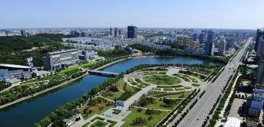 通城經(jīng)濟(jì)開(kāi)發(fā)區(qū)：以奔跑的節(jié)奏推動(dòng)高質(zhì)量發(fā)展